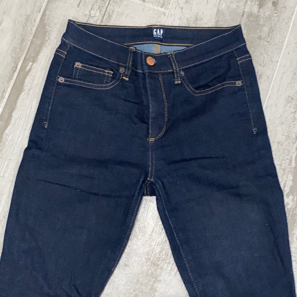 Gap dark blue skinny jeans size 26 short
